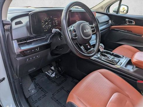 Used 2022 Kia Carnival SX Prestige FWD image 10