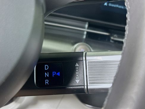 Used 2024 Hyundai Kona SEL FWD image 25