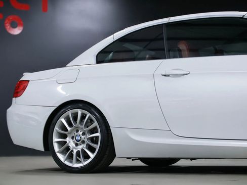 Used 2013 BMW 328i Convertible w/ M Sport Pkg image 14