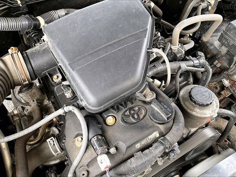 Used 2016 Toyota Tacoma SR5 image 30