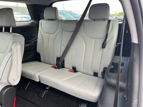 Used 2025 Hyundai Palisade SEL FWD image 26