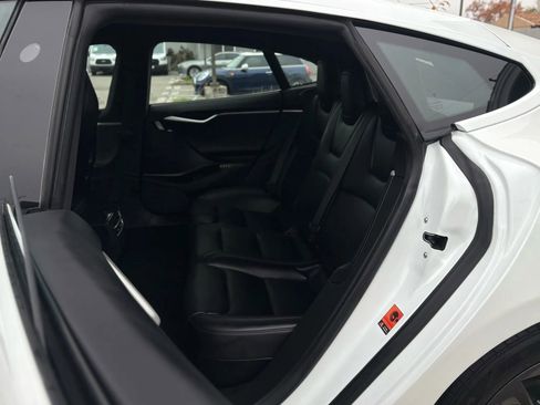 Used 2018 Tesla Model S 100D image 12