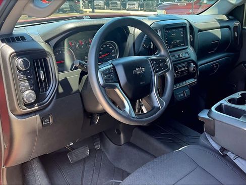 Used 2021 Chevrolet Silverado 1500 Custom Trail Boss w/ Safety Confidence Package AWD/4WD image 18