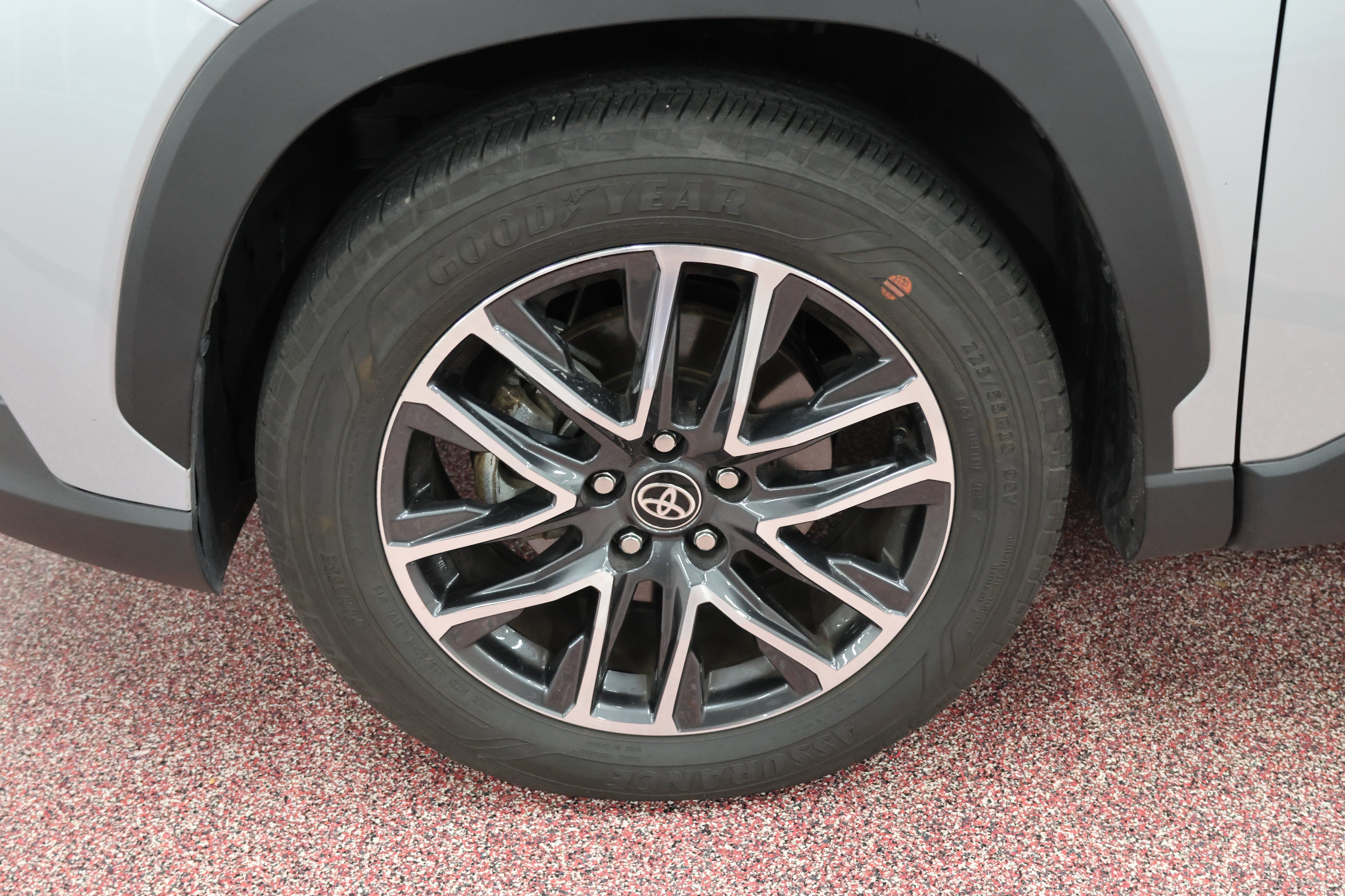 Certified 2026 Toyota Corolla Cross XLE FWD image 9
