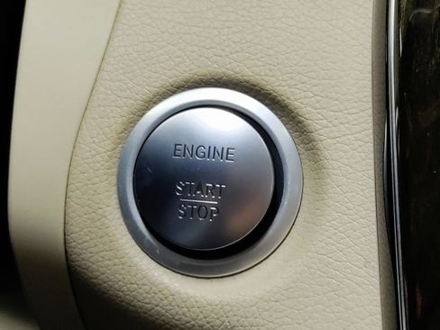 Used 2016 Mercedes-Benz C 300 C 300 image 28