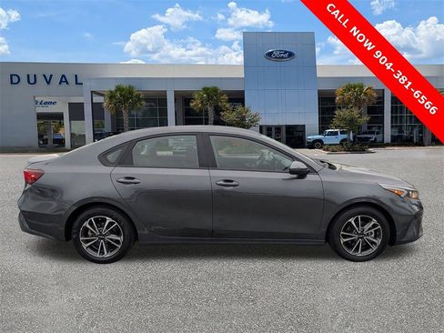 Used 2024 Kia Forte LXS image 3