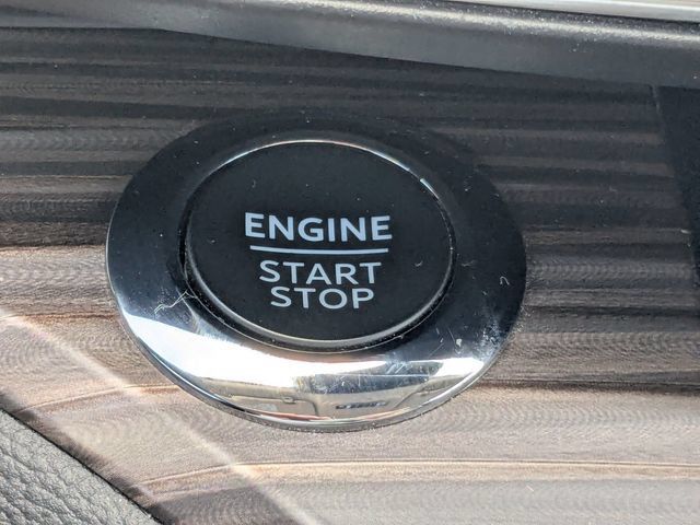 Used 2024 Ford Explorer Limited w/ Limited Technology Package RWD image 30