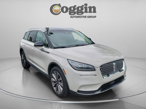 Used 2022 Lincoln Corsair Reserve w/ Equipment Group 201A FWD image 8