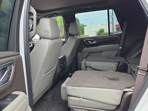 Certified 2021 Chevrolet Tahoe LT w/ LT Signature Package RWD image 5