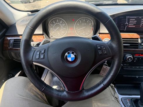 Used 2011 BMW 335i xDrive Sedan AWD/4WD image 11