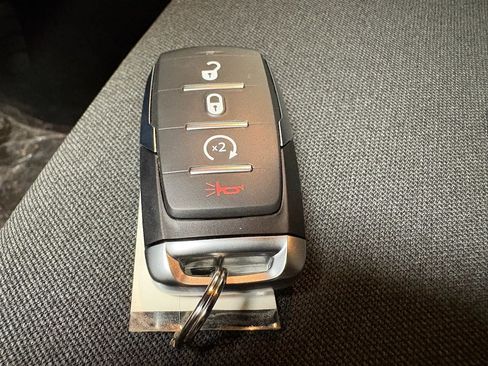 Used 2025 RAM 2500 Big Horn image 17