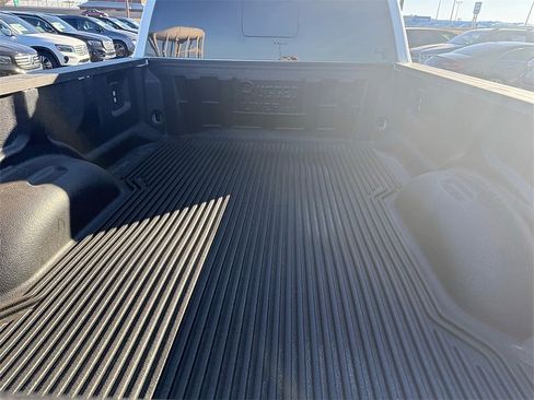 Used 2024 Ford F350 Platinum w/ FX4 Off-Road Package image 5