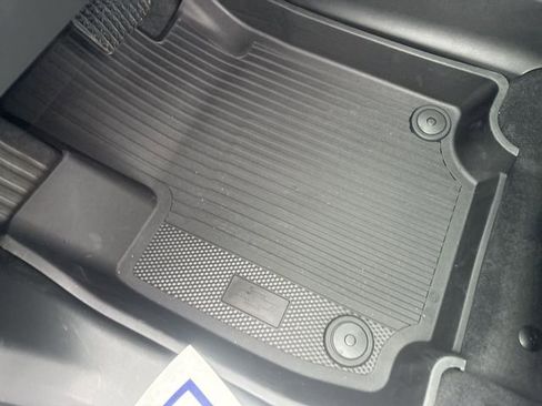 New 2026 Chevrolet Equinox RS w/ LPO, Floor Liner Package image 36
