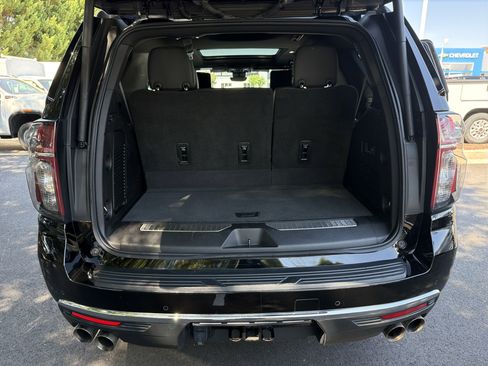 Used 2023 Chevrolet Tahoe Premier w/ Advanced Technology Package AWD/4WD image 33