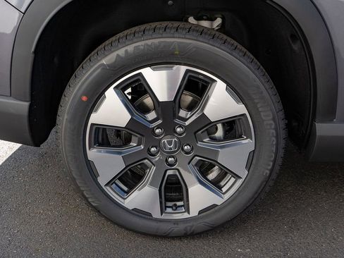 New 2026 Honda Pilot Touring image 10