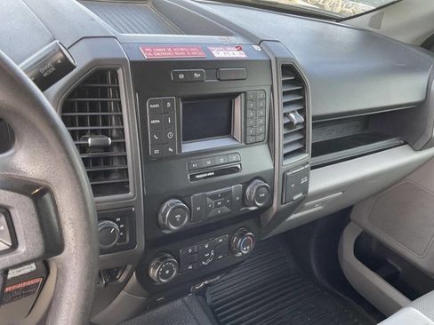 Used 2022 Ford F550 4x4 Crew Cab Super Duty w/ Power Equipment Group image 11