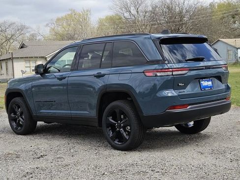 New 2026 Jeep Grand Cherokee Limited w/ Limited Altitude Package AWD/4WD image 7