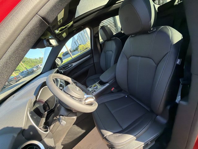 New 2026 Alfa Romeo Stelvio Sprint w/ Convenience Package AWD/4WD image 11
