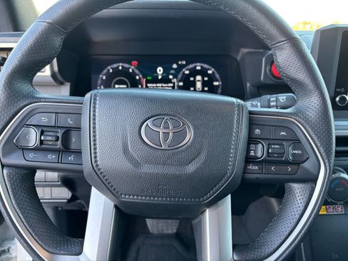 Used 2025 Toyota 4Runner TRD Off Road image 28