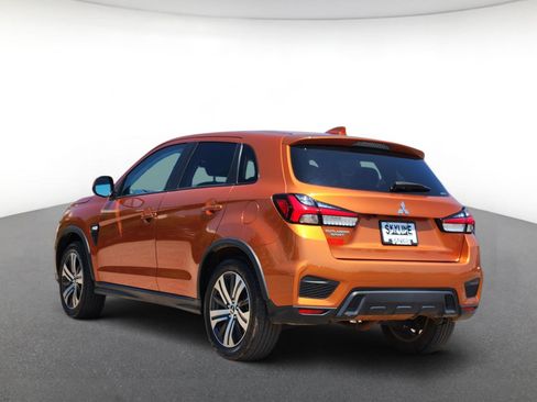 Used 2025 Mitsubishi Outlander Sport ES AWD/4WD image 4