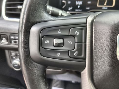 Used 2022 GMC Yukon XL Denali AWD/4WD image 35