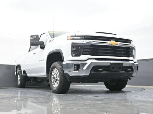 Used 2024 Chevrolet Silverado 2500 LT w/ Safety Package AWD/4WD image 59
