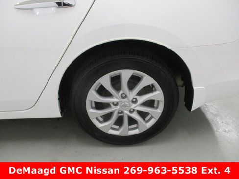 Used 2019 Nissan Sentra SV image 4