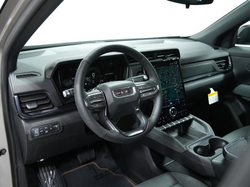 New 2026 GMC Terrain AT4 w/ Convenience Package III AWD/4WD image 30