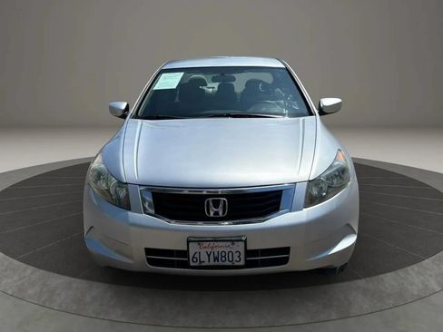 Used 2010 Honda Accord LX-P image 2
