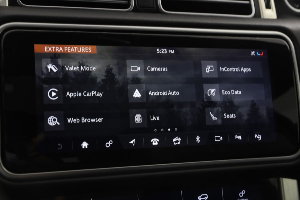 Used 2018 Land Rover Range Rover Supercharged AWD/4WD image 31