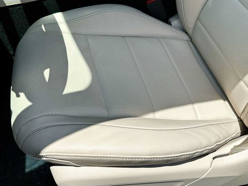 Used 2024 Mercedes-Benz GLE 350 4MATIC image 20