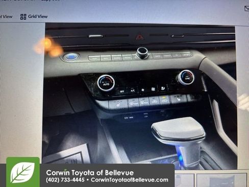 Used 2023 Hyundai Elantra SEL w/ Convenience Package image 12