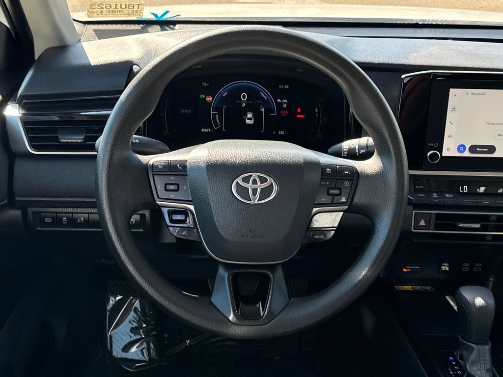 Used 2025 Toyota Camry LE FWD image 12