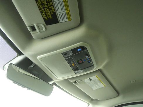 Used 2024 Toyota Tundra Limited image 25