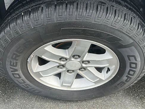 Used 2014 GMC Yukon XL SLT RWD image 16