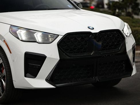 New 2026 BMW X2 xDrive28i w/ Technology Package image 2