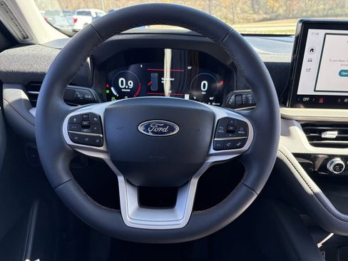 New 2026 Ford Explorer Active w/ Active Comfort Package image 32