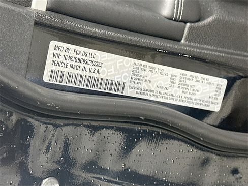 New 2025 Jeep Grand Cherokee Limited image 19