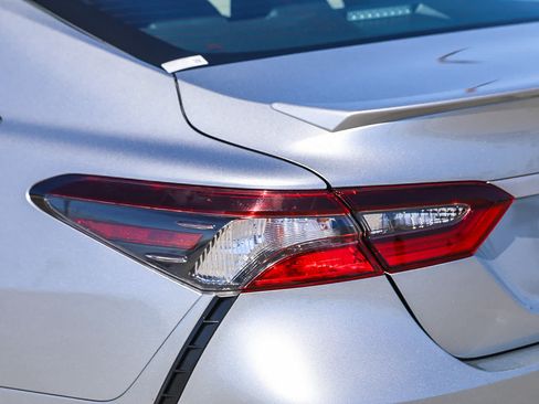 Certified 2023 Toyota Camry SE FWD image 10