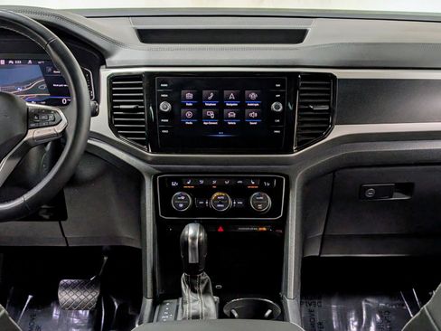 Used 2022 Volkswagen Atlas Cross Sport SEL AWD/4WD image 24