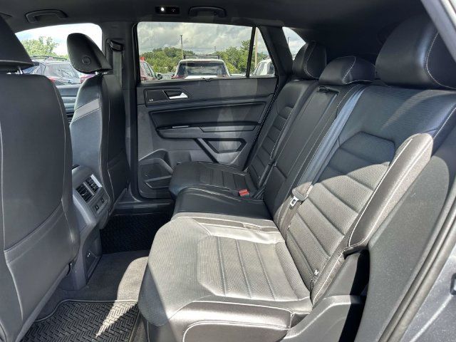 Used 2020 Volkswagen Atlas Cross Sport SEL Premium R-Line AWD/4WD image 17