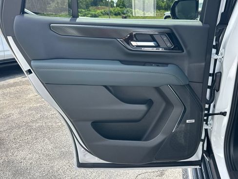 New 2026 GMC Yukon AT4 w/ AT4 Premium Plus Package AWD/4WD image 22