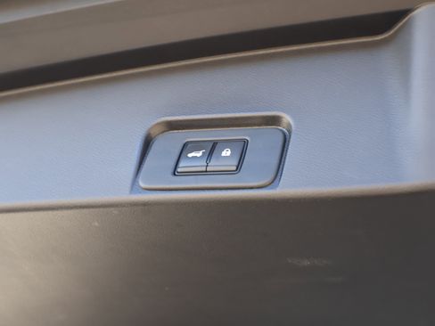 Used 2023 Nissan Rogue SL w/ SL Premium Package image 21