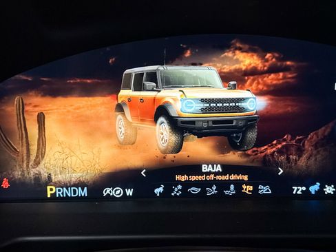 Used 2025 Ford Bronco Badlands AWD/4WD image 9