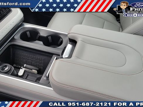 Certified 2025 Ford Expedition Active image 8