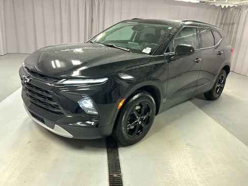 Used 2024 Chevrolet Blazer LT w/ Convenience Package image 3