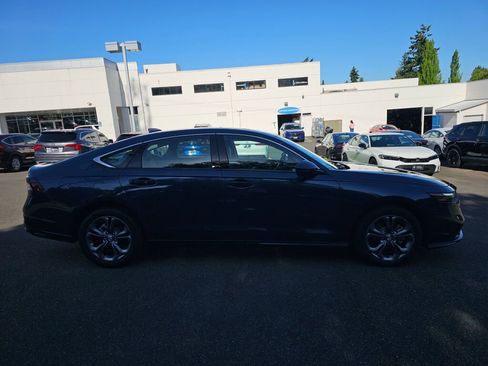 Used 2024 Honda Accord EX-L image 8