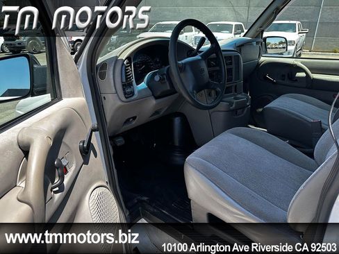 Used 2003 Chevrolet Astro RWD image 6