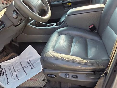 Used 2004 Ford Explorer Sport Trac XLS RWD image 5