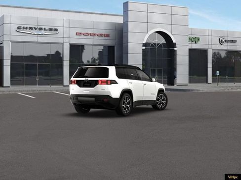New 2026 Jeep Cherokee Overland image 7